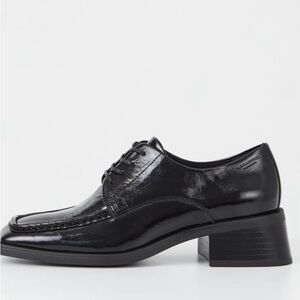 Vagabond Black Patent Leather Lace-Up Loafers